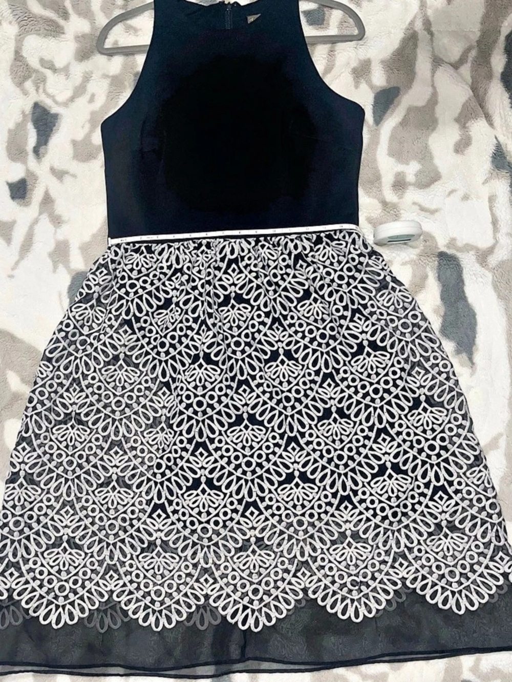 Taylor Dresses Scuba Top with Embroidered Organza Midi Skirt Size 10